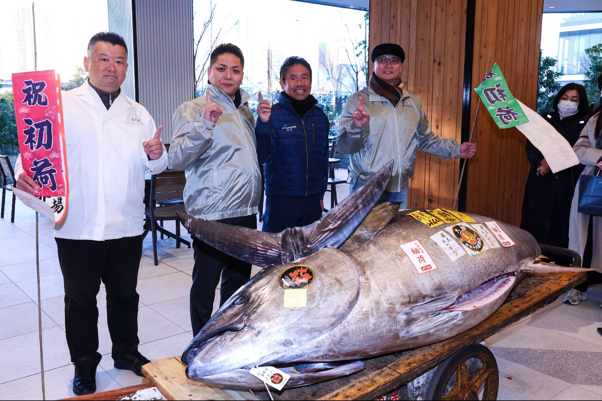 ‘Fat As a Cow’: Motorcycle-Sized Bluefin Tuna Sells for $1.3M in Tokyo Auction