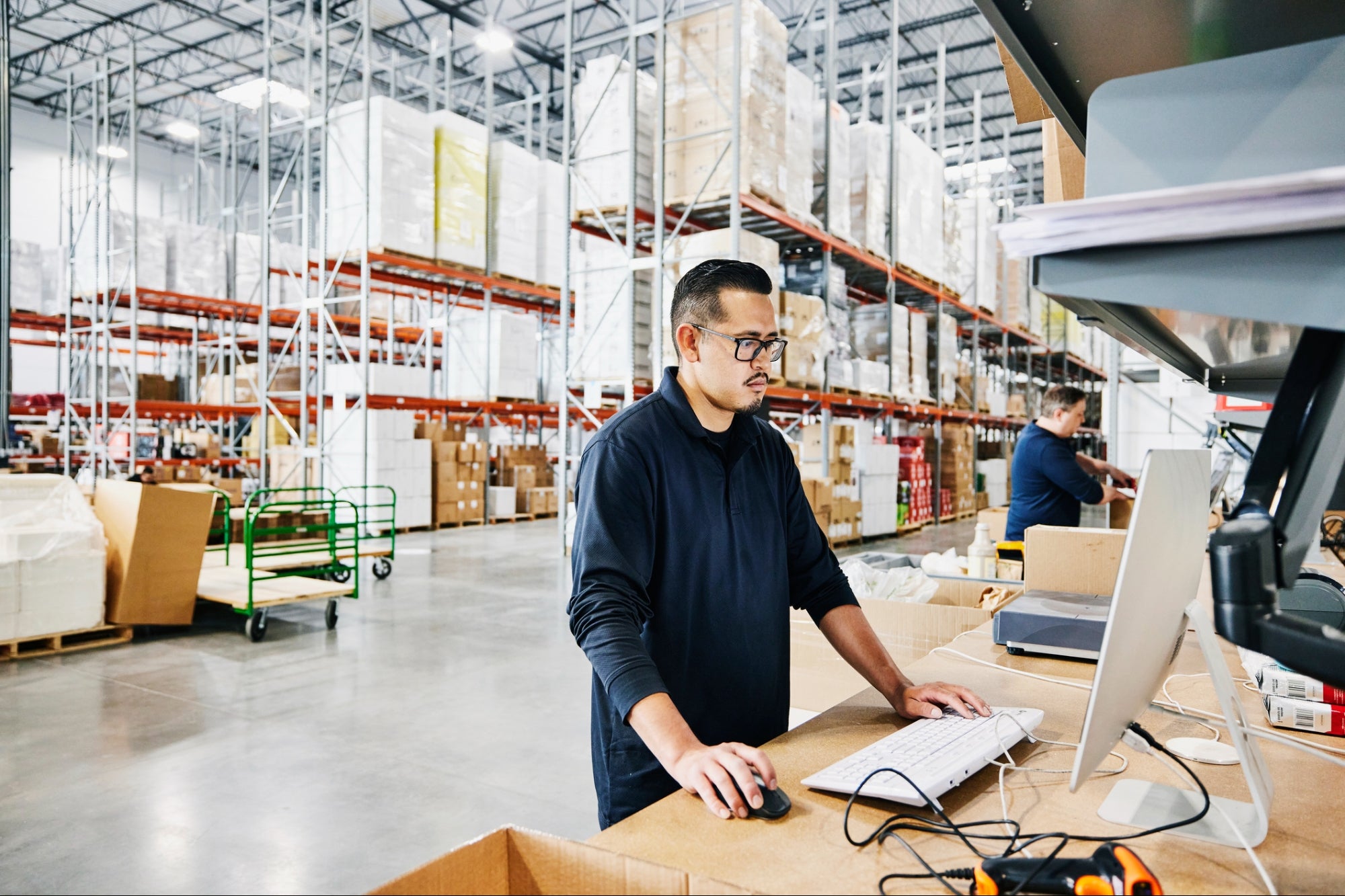 How to Master Peak Season Sales — and Demand — With These Warehouse Tips