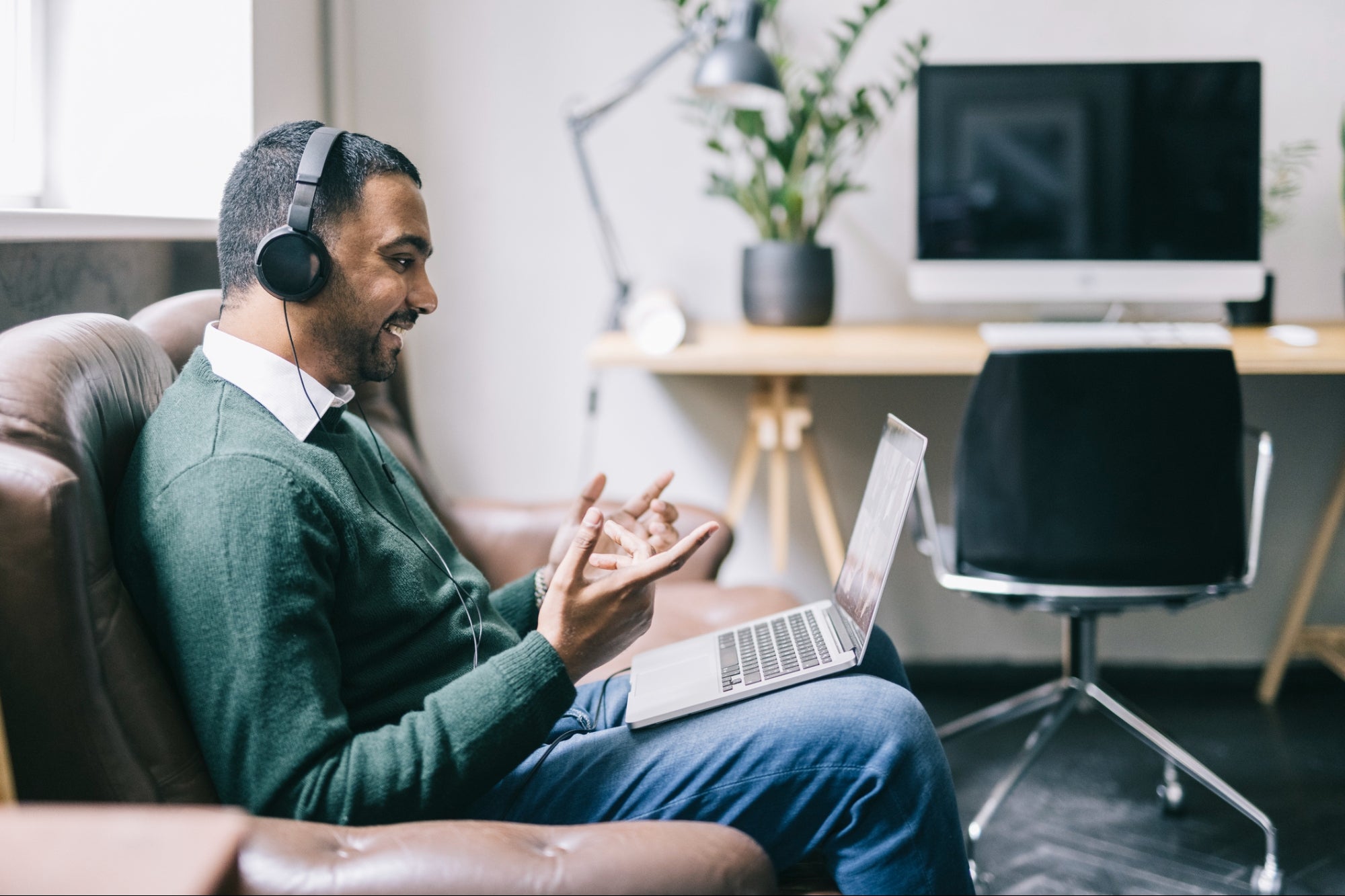 10 Ways Continuous Learning Can Take You From a Good Leader to a Great One