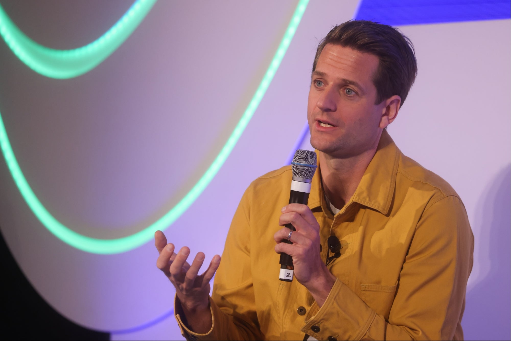 Klarna Is Hiring Customer Service Agents After AI Couldn’t Cut It on Calls, According to the Company’s CEO