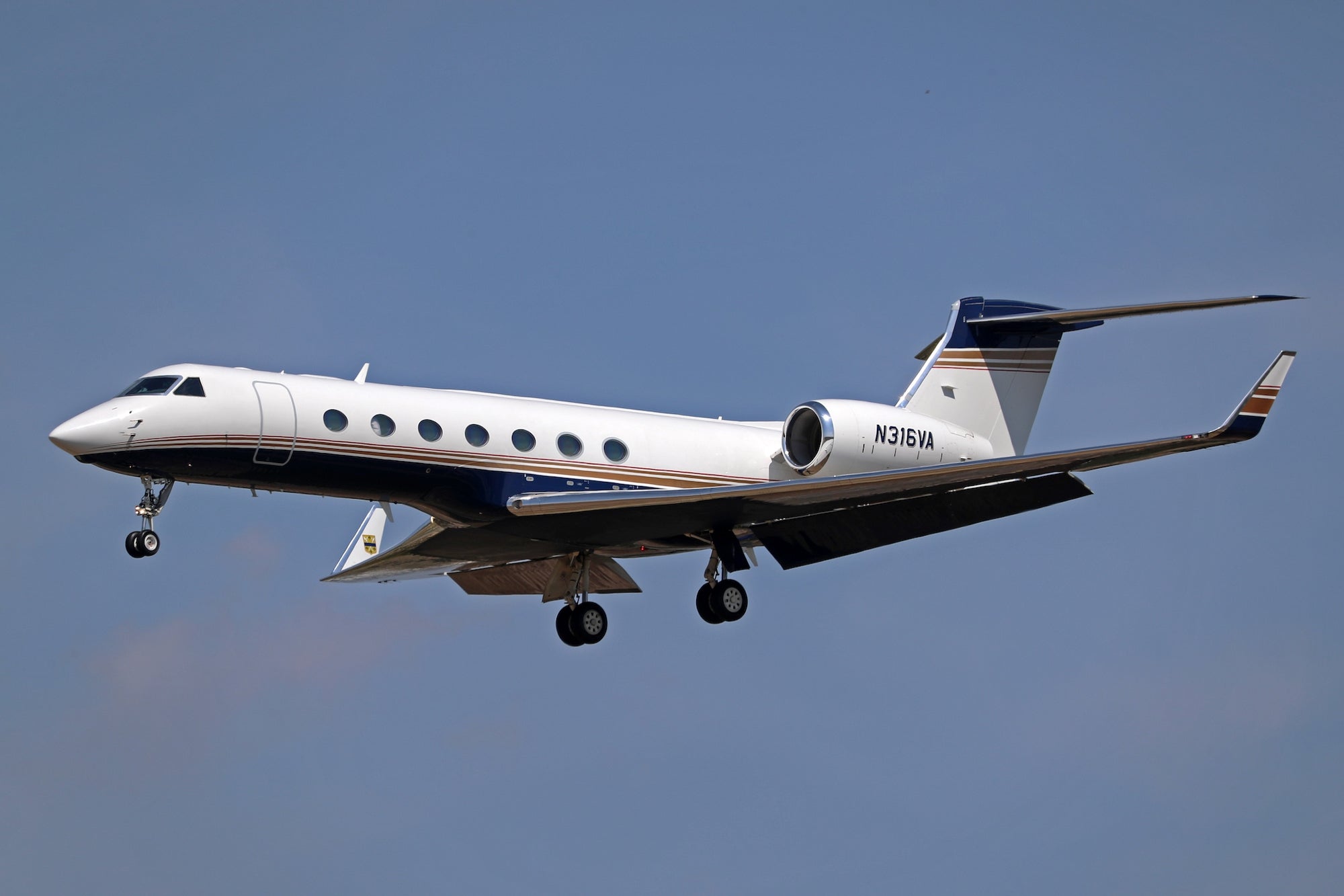Starbucks Is Hiring a Pilot to Captain Its Company Aircraft. Here’s How Much the Job Pays.